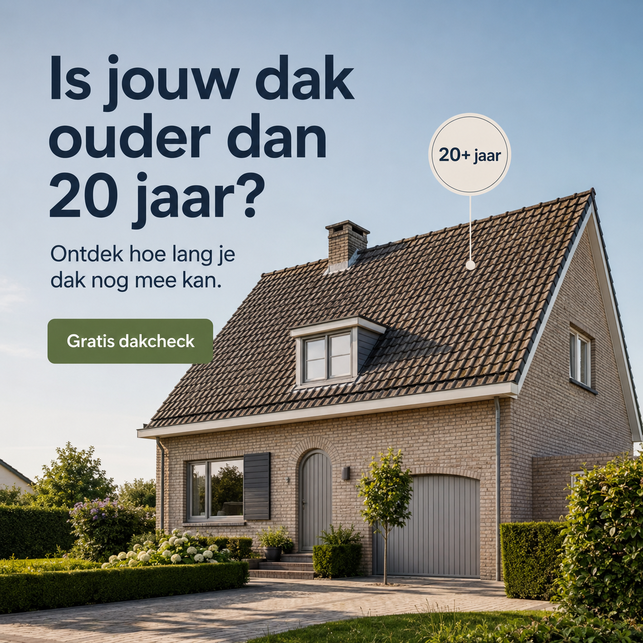Belgische woning met een ouder hellend pannendak